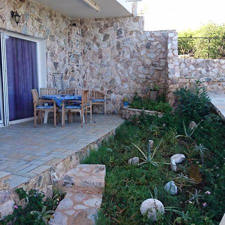 Το Πετρινο Villa Agia Marina Mikrolimanou Exteriör bild