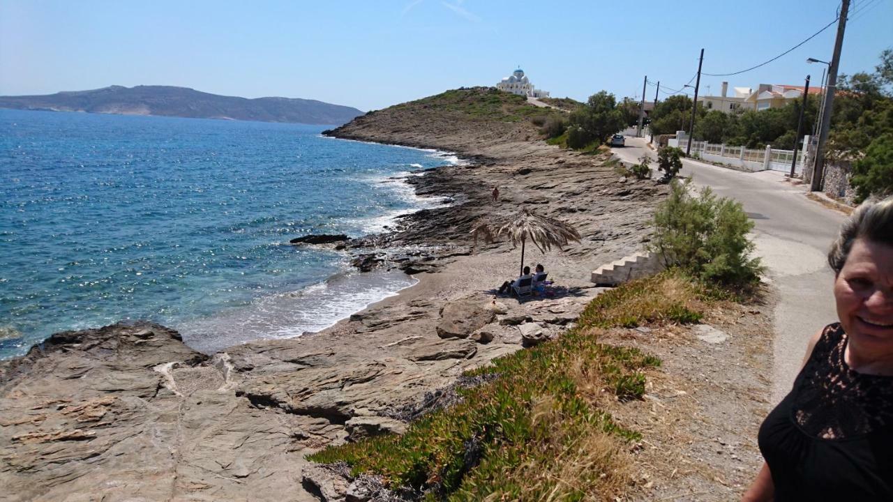 Το Πετρινο Villa Agia Marina Mikrolimanou Exteriör bild